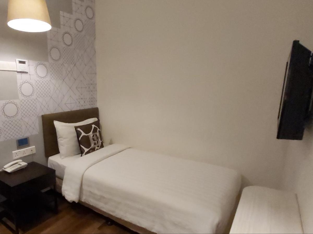 9 Square Hotel - Subang Subang Jaya Buitenkant foto