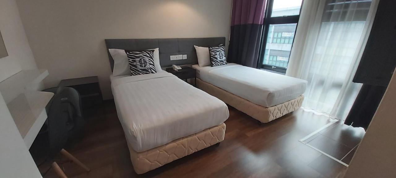 9 Square Hotel - Subang Subang Jaya Buitenkant foto