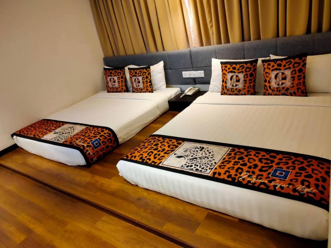 9 Square Hotel - Subang Subang Jaya Buitenkant foto