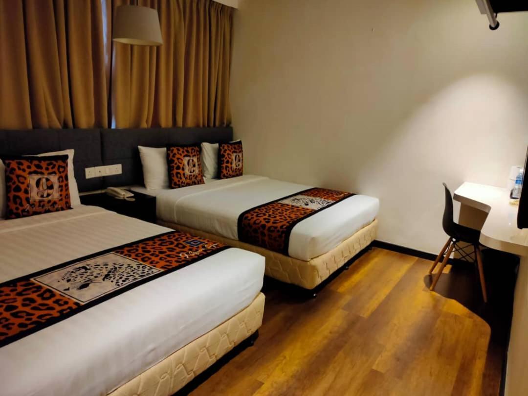 9 Square Hotel - Subang Subang Jaya Buitenkant foto
